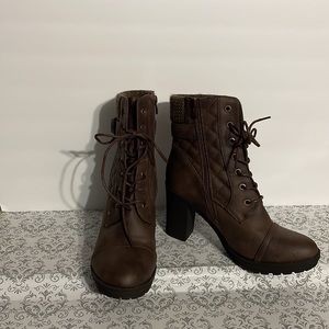 Global Win, high heels boots.